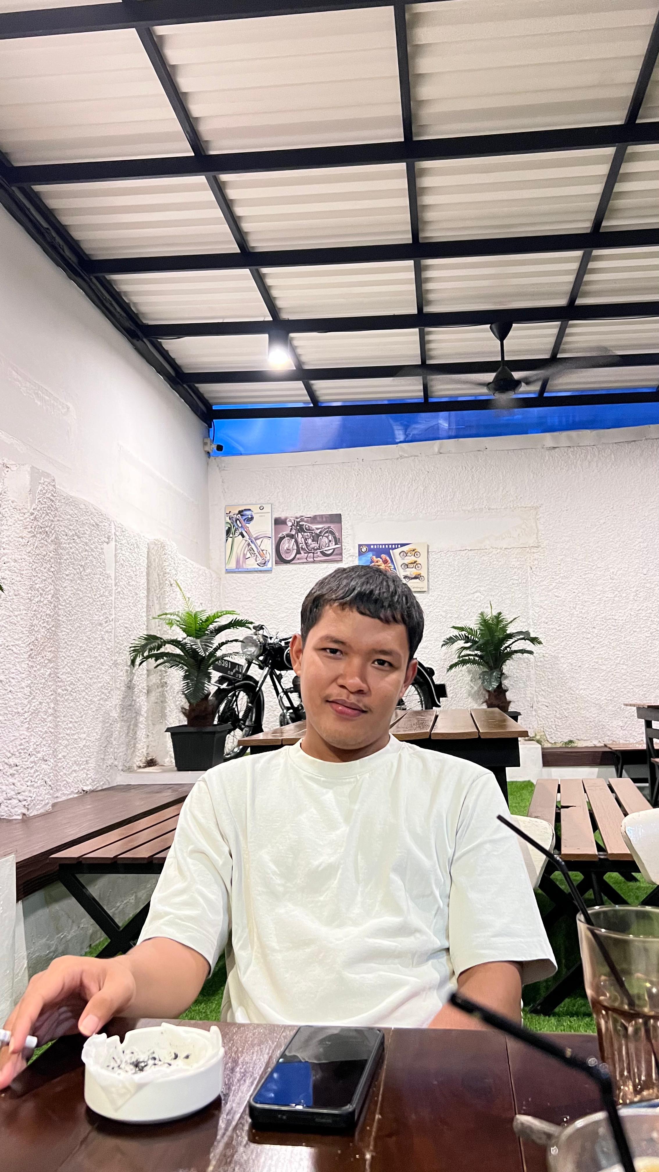 Nathanaiel Sihombing (2305181040)